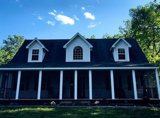 5195 Old Gray Farm Ln, Sumerduck, VA 22742