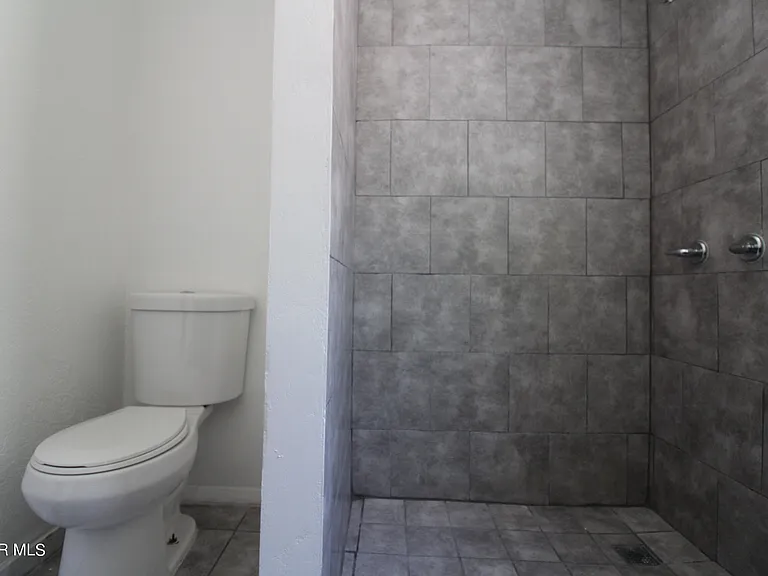 5200 Carousel Dr #1 — Photo 11