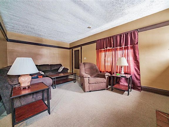 4th image of 9501 Willard Ave