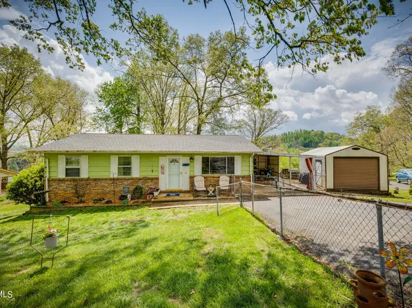 125 Salem Dr, Gray, TN 37615