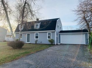 35 Sanders Ave, Seekonk, MA 02771