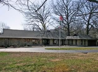 205 S Lakeview Dr, Terre Haute, IN