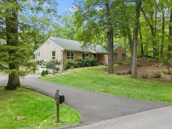 35 Deep Valley Road, Stamford, CT 06903