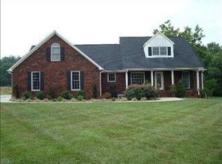 268 Berry Rd, Boiling Springs, SC 29316