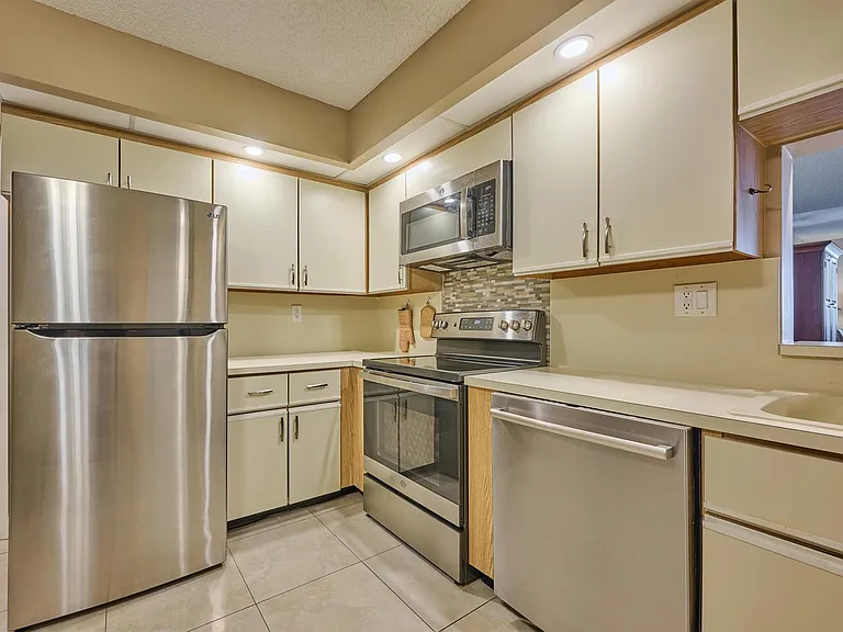 3420 S Ocean Blvd — Photo 59