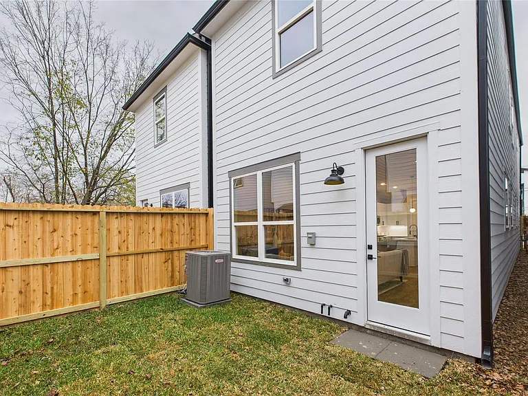 5032 Creekmont Dr — Photo 45