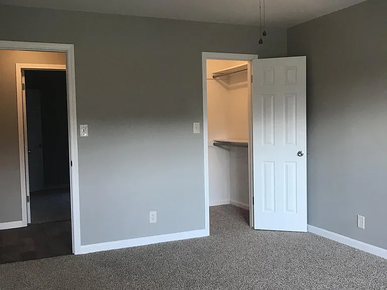 11386 S Franklin Ave — Photo 9