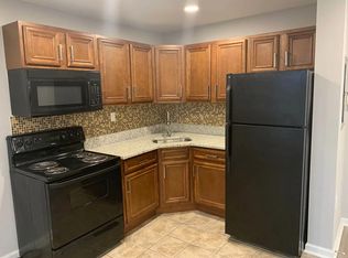 6003 N 17th St #B421, Philadelphia, PA 19141