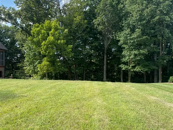 907 Drakes Ridge Ln, Bowling Green, KY 42103