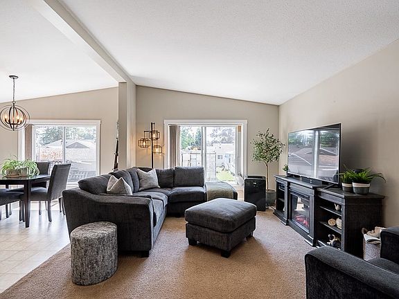 3rd image of 23141 72nd Ave #14
