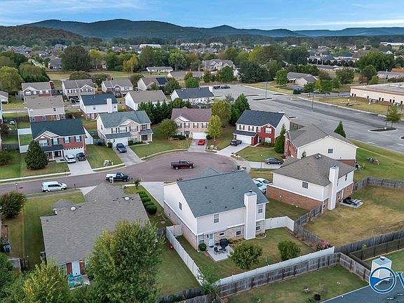 4th image of 4820 Inglewood Ct SE