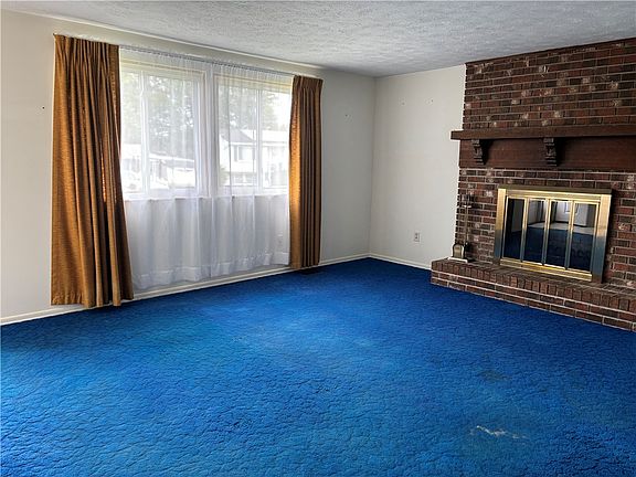 4th image of 21 Barringer Dr