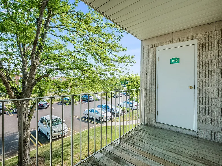 798 N Gary Ave #210 — Photo 13