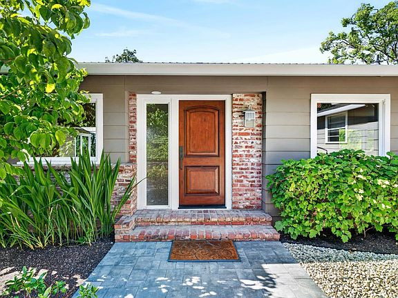 2nd image of 4619 Bridle Trail