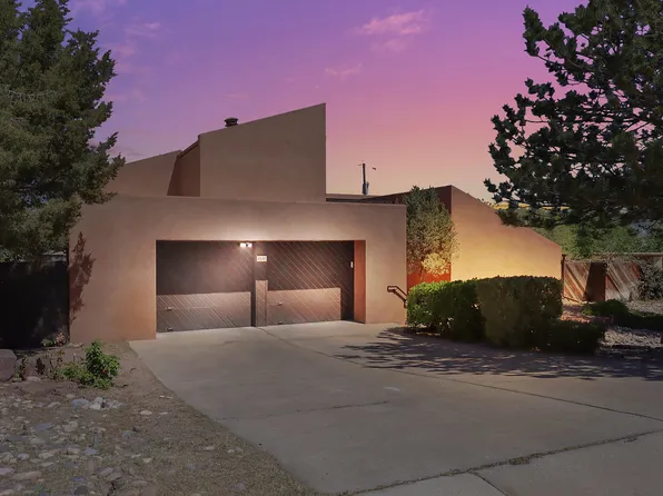 2527 Harold Pl NE, Albuquerque, NM 87106