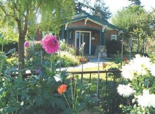 2226 Harper St, Santa Cruz, CA 95062