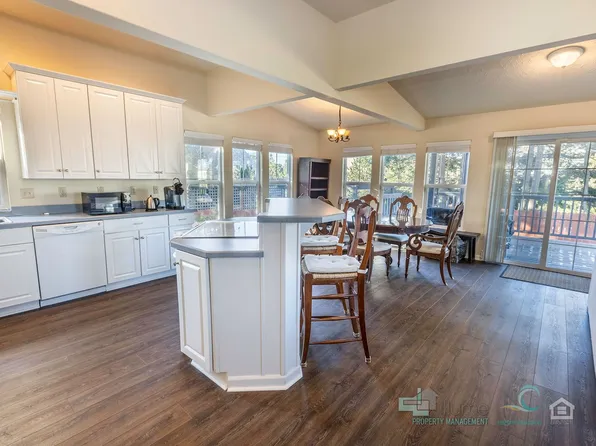 416 Downing RUBS, 416 N Downing St #2, Seaside, OR 97138