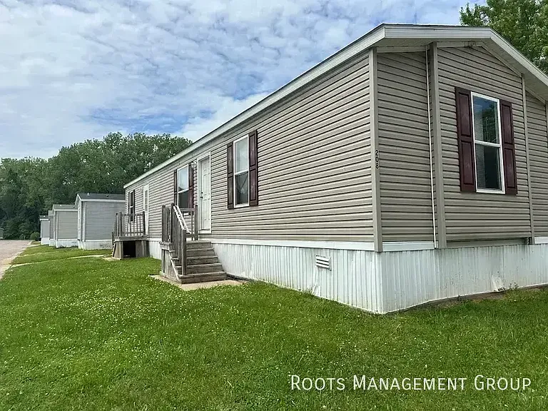 2088 E Empire Ave #208 — Photo 2