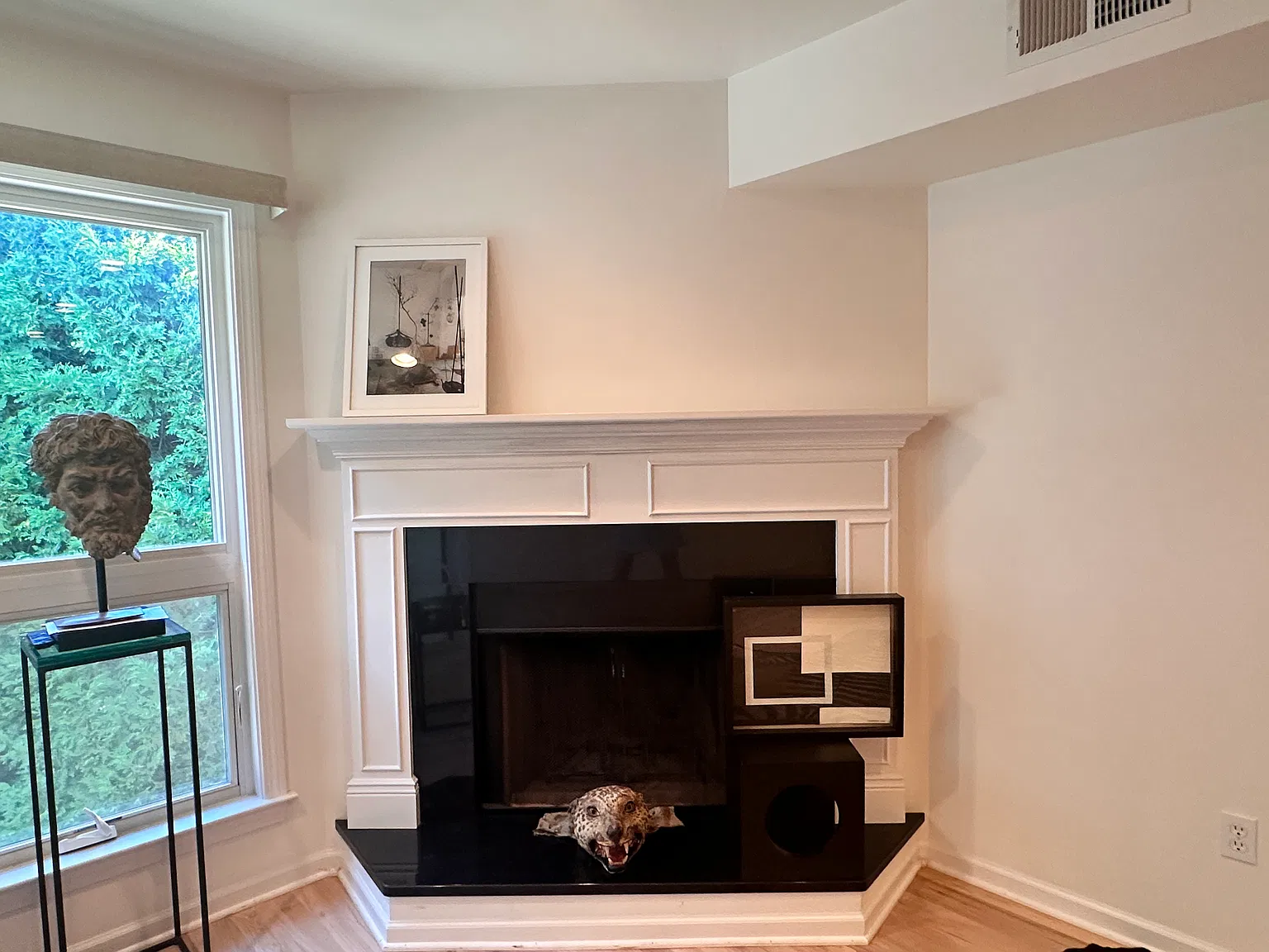 2 bed, 1300 sqft, $4,350 — Photo 4
