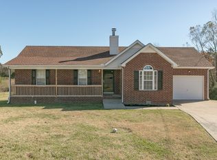 2105 Grove Mill Ct, La Vergne, TN 37086