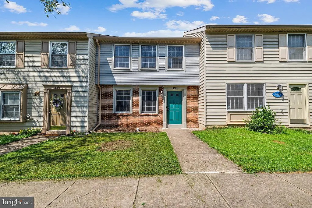 3 bed, 2.5 bath, 1220 sqft, $2,450 — Photo 1