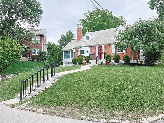 3rd image of 5042 Collinwood Pl