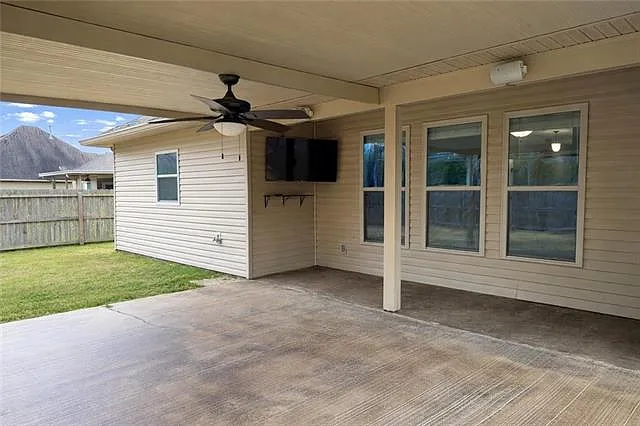 42293 Atmore Pl — Photo 10