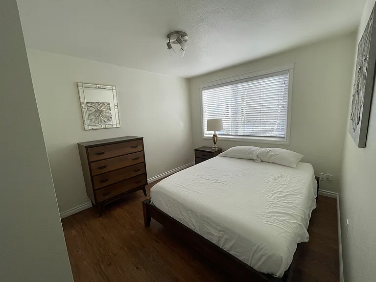 5200 Sharon St #2 — Photo 9