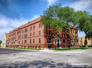 64 E 48th St #72, Chicago, IL 60615