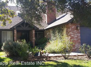 126 W Wormwood St, Ojai, CA 93023