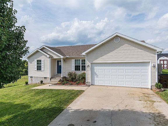 2nd image of 332 Woodland Ln