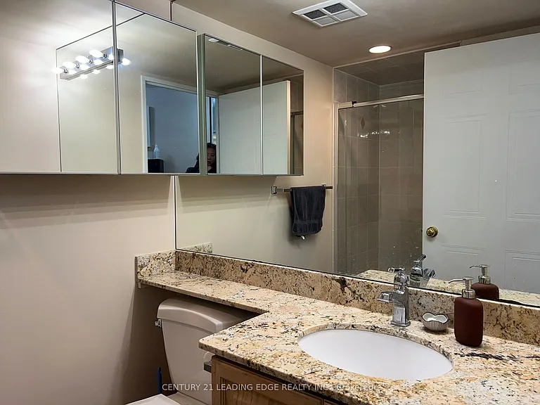 750 Bay St #805 — Photo 11