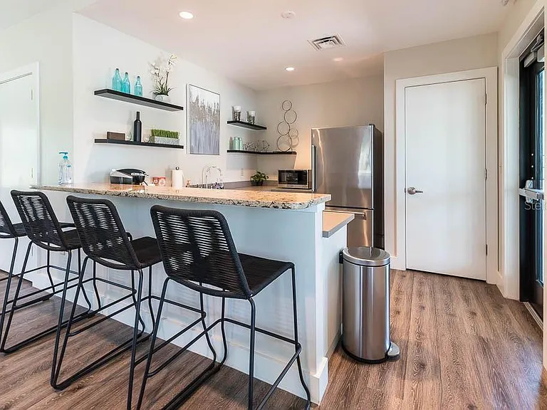 2515 Portico St — Photo 44