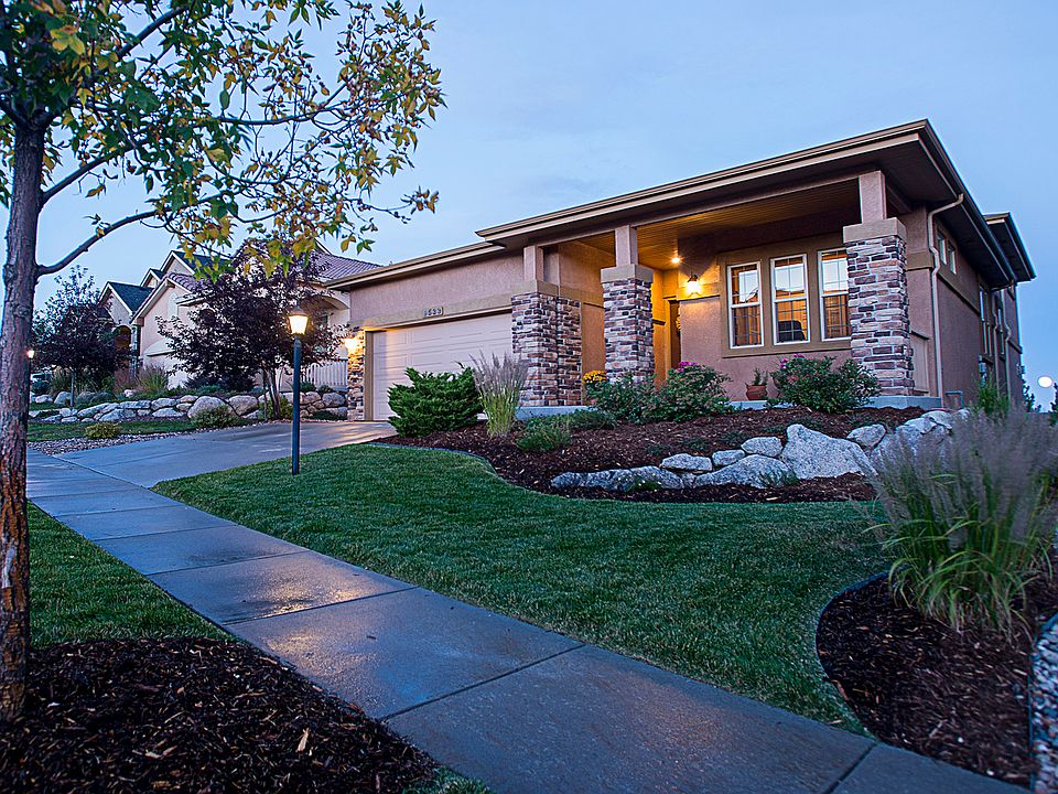 2nd image of 9533 Roxborough Park Ct