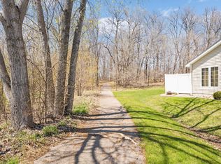 17507 Deerfield Dr SE, Prior Lake, MN 55372