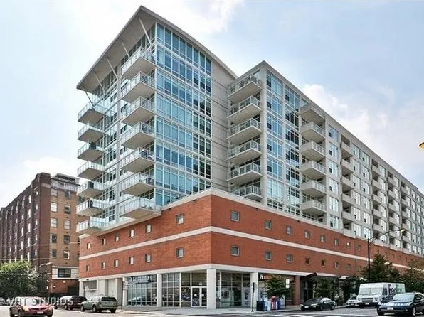 909 W Washington Blvd, Chicago, IL