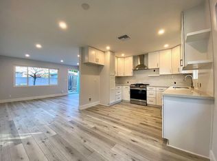 345 16th Pl, Costa Mesa, CA 92627