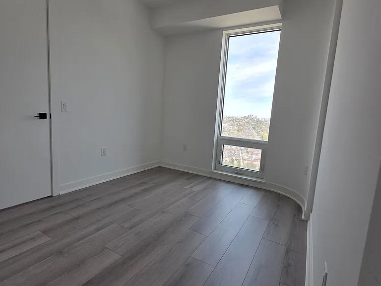 1185 Dupont St #2204 — Photo 7