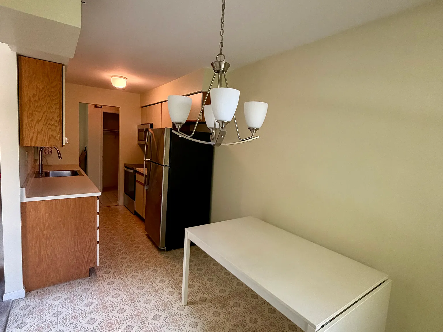 2 bed, 1135 sqft, $2,300 — Photo 4