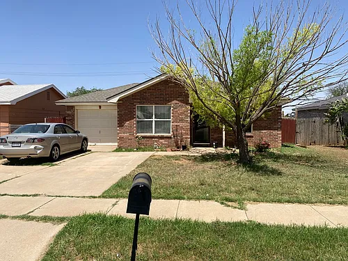 2618 Amherst St Photo 1