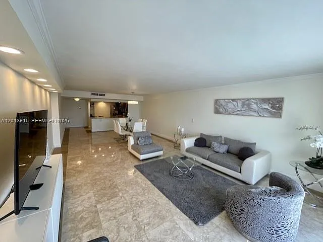 2500 Parkview Dr #2114 — Photo 8