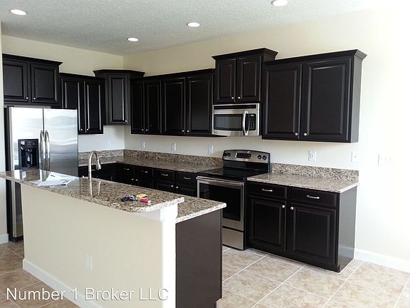 4th image of 6121 Sunset Isle Dr #1604