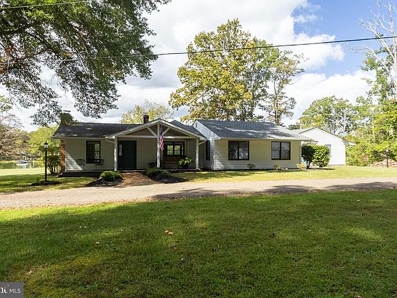 3rd image of 40171 Little Woods Ln