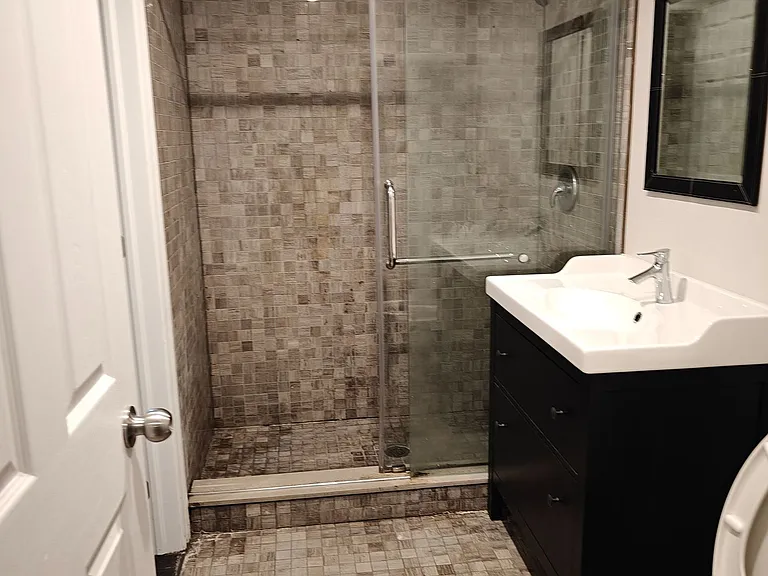 15 Donald Buttress Blvd W #BASEMENT — Photo 3