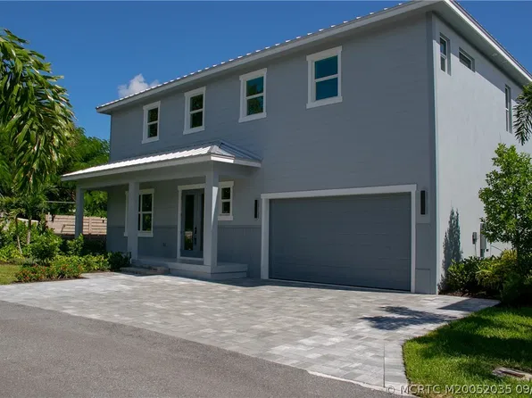 1023 NE Orange Ave, Jensen Beach, FL 34957