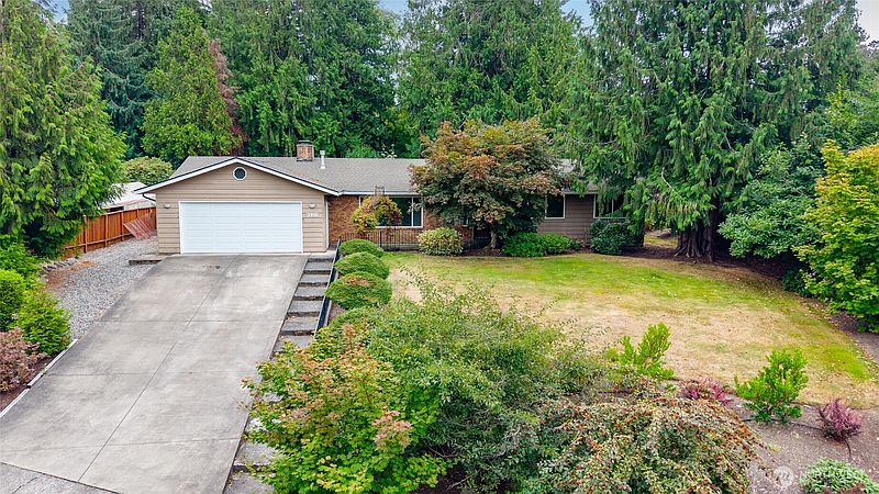 2nd image of 3910 Pueblo Heights