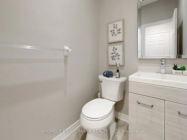 13 Woodway Ln — Photo 24