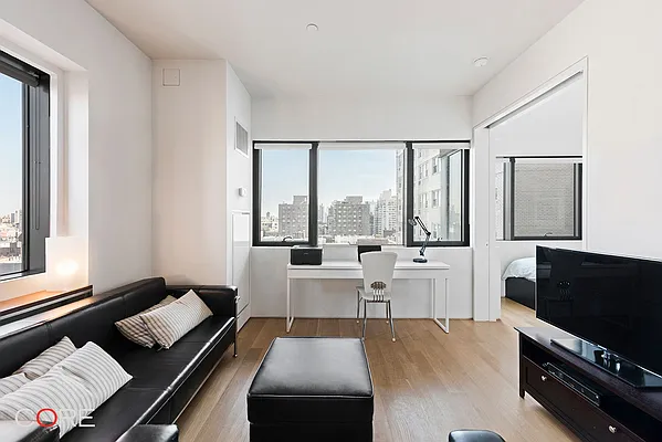 Rented by CORE | media 26