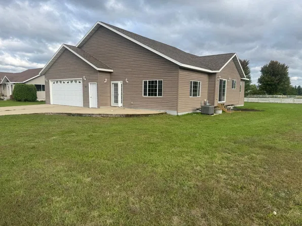 520 12th St NW, Perham, MN 56573
