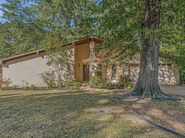 2221 Indian Trails St, Jonesboro, AR 72401